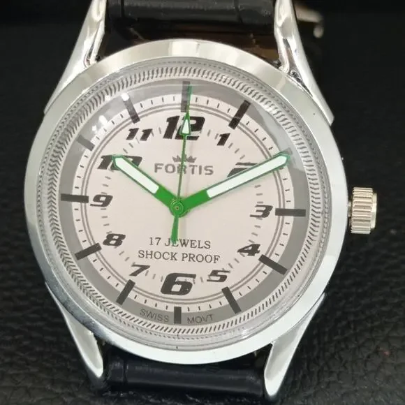 Vintage 1975 Fortis Manual Mens Silver Watch W/Leather Strap & Green accents - Picture 3 of 9